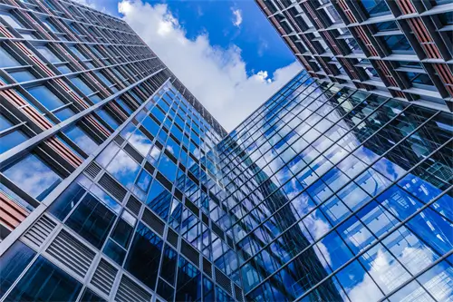 起床旅游去哪里好